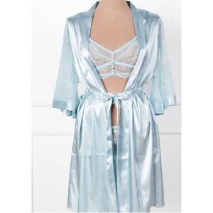 MENTIONABLES x Shawn Johnson East  SATIN & EYELASH LACE ROBE Size 2x/3x